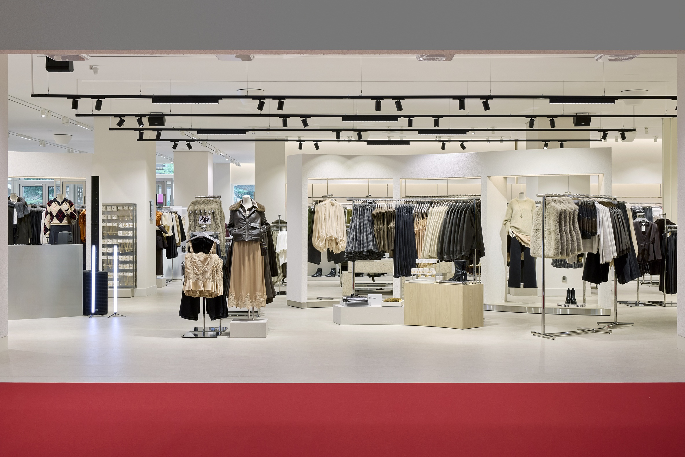 H&M, 잠실 롯데월드몰점 오픈  518-Image